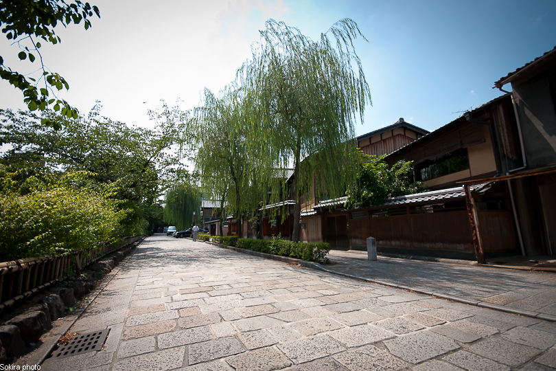 Tokyo - Yokohama - Kyoto - Osaka - Kobe - Hiroshima - Miyajima - Fukuoka - Nagasaki ...