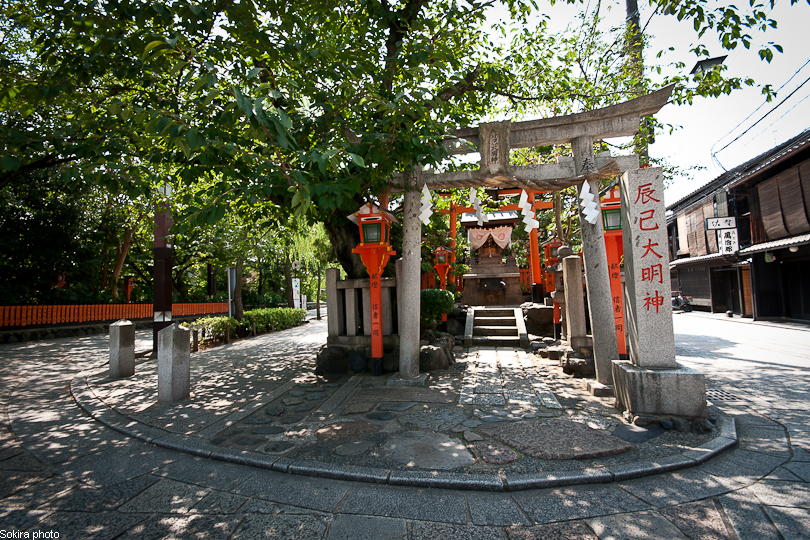 Tokyo - Yokohama - Kyoto - Osaka - Kobe - Hiroshima - Miyajima - Fukuoka - Nagasaki ...